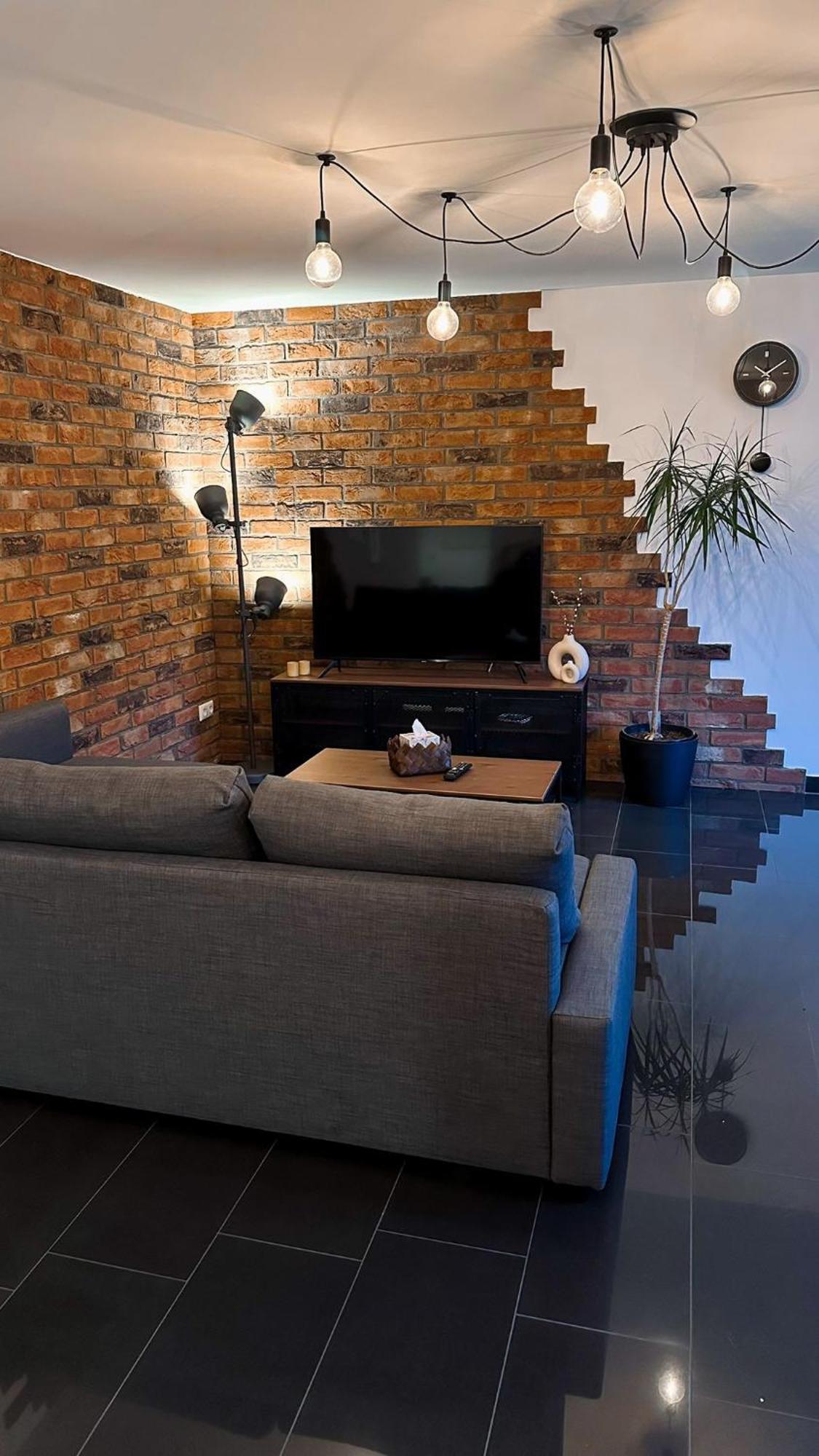 Smart Housing *